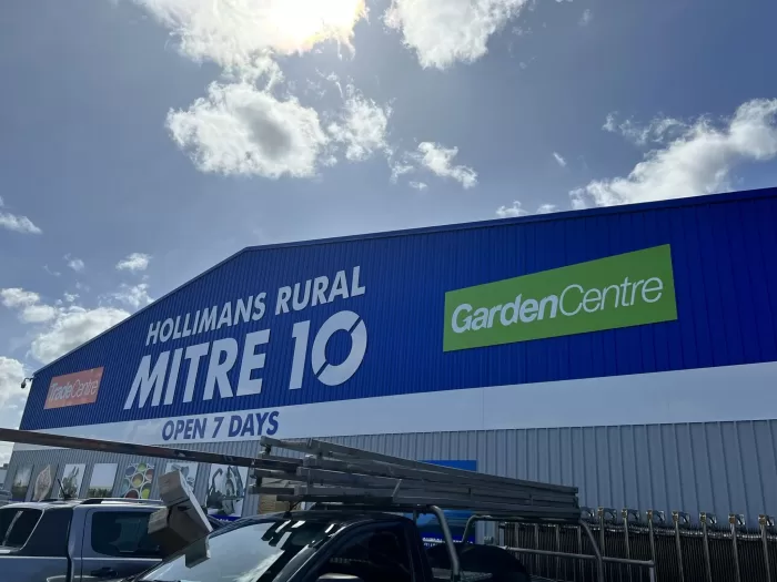 Hollimans Rural Mitre 10